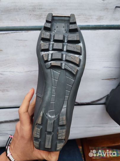 Лыжные ботинки