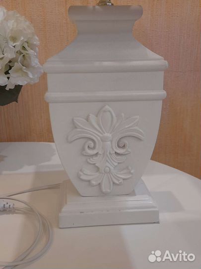 Лампа настольная