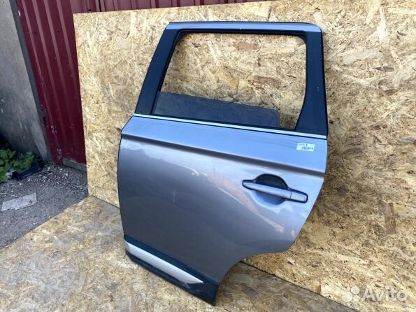 Задняя левая дверь Mitsubishi Outlander 3 2014-22