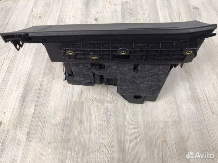 Вещевой ящик, бардачок Audi Q7 4M 2015
