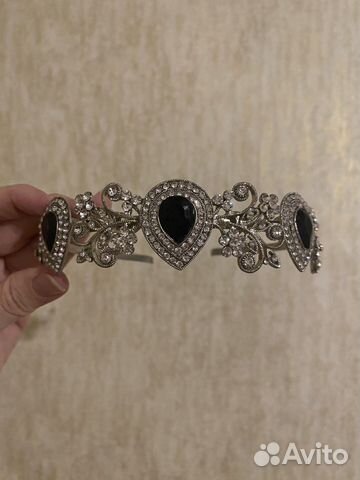 Ободок для волос со стразами