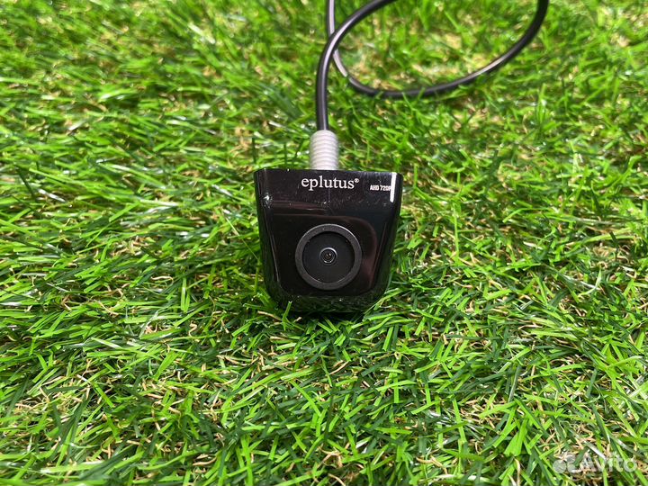 Врезная камера заднего вида