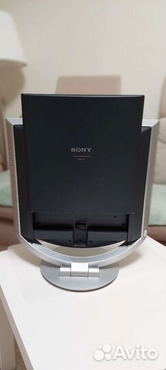 Монитор Sony TFT SDM-HX73