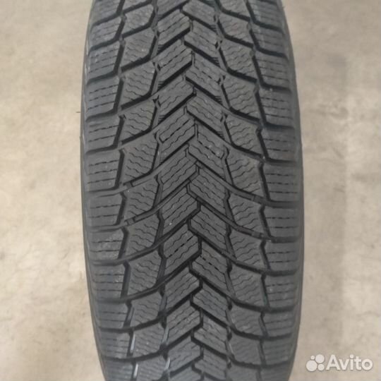 Michelin X-Ice Snow 245/40 R20 99