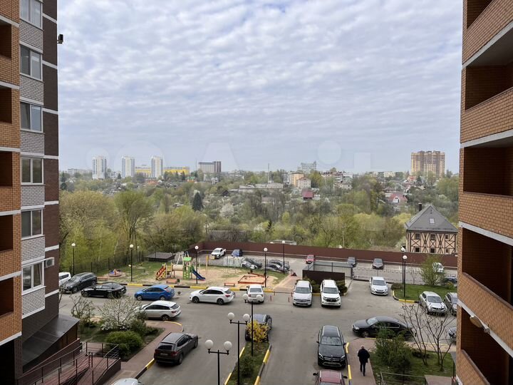 1-к. квартира, 50 м², 4/17 эт.