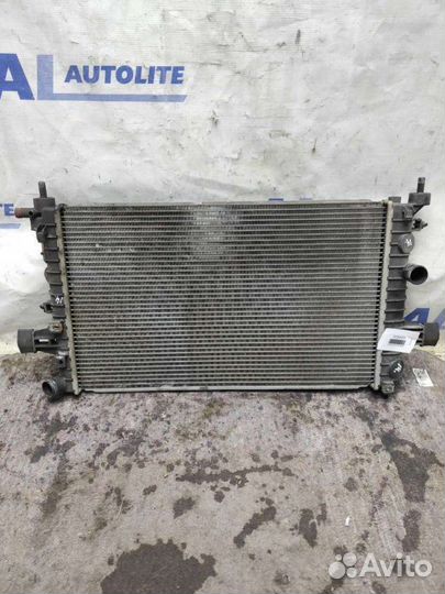 Радиатор основной Opel Astra H хэтчбек 1.4 2007