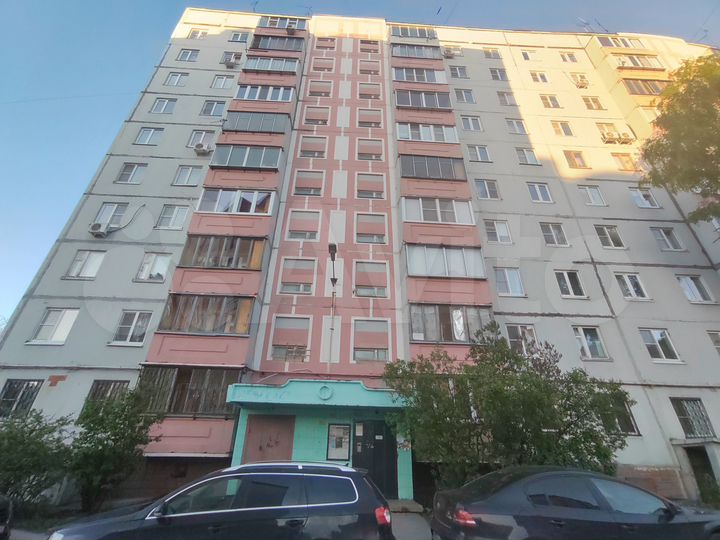 2-к. квартира, 52 м², 6/10 эт.