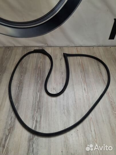 Уплотнитель перед проема двери Kia RIO 3 Прав