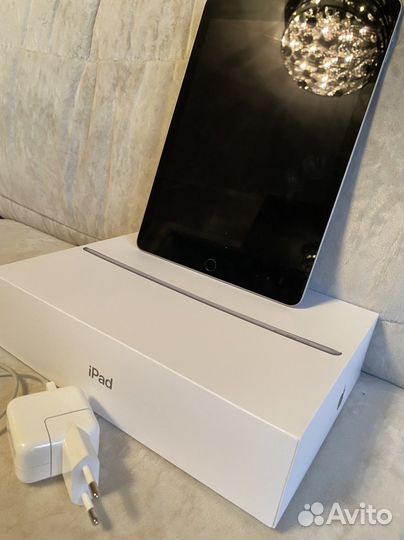 Apple iPad 6 128gb Wi-Fi space grey