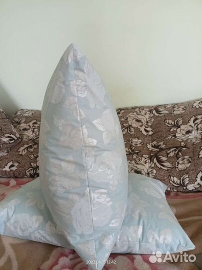 Подушка пуховая, перьевая 60х60