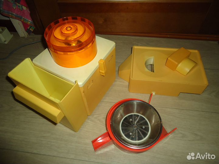 Кухонная машина Страуме-3