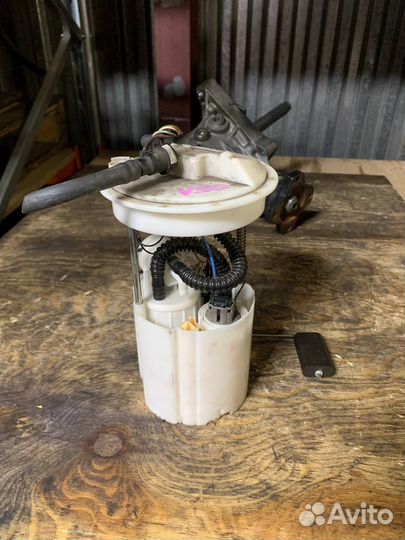 Насос топливный Volvo V50 2004-2012 S40 C70