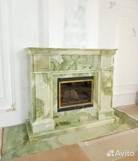 Декоративный камин из камня