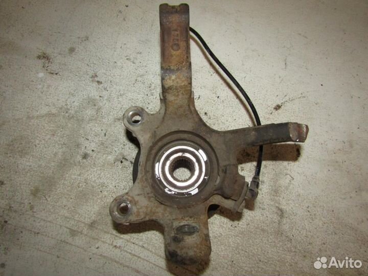 Кулак поворотный передний правый Almera N16 2000-2