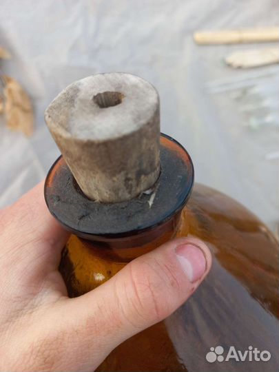 Бутылка стеклянная