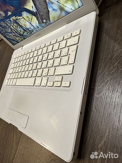 Apple MacBook 2009 A1181