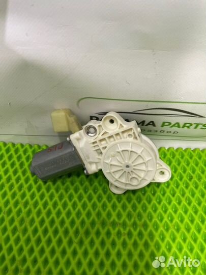 Мотор стеклоподъемника Mercedes Benz Cls C219 5.0