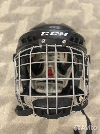 Хоккейный шлем