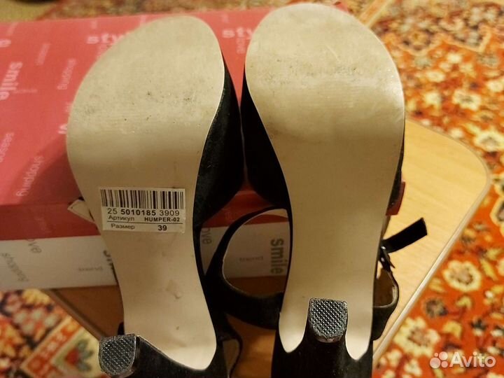 Босоножки женские