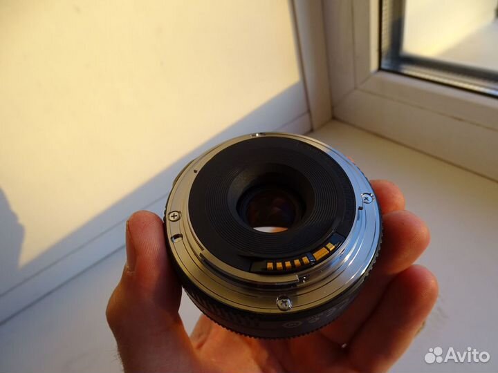 Объектив портретный Canon lens ef 40mm