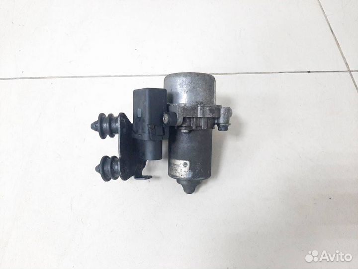 Насос вакуумный Seat Leon 1P1 2005-2013