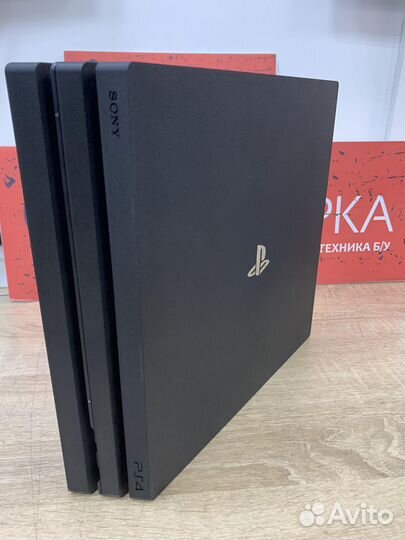Sony PlayStation 4 Pro 1TB CUH-7108B черная