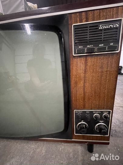 Винтажный Телевизор Таурас