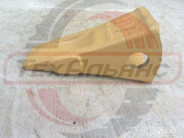 Коронка ковша komatsu 205-70-19570