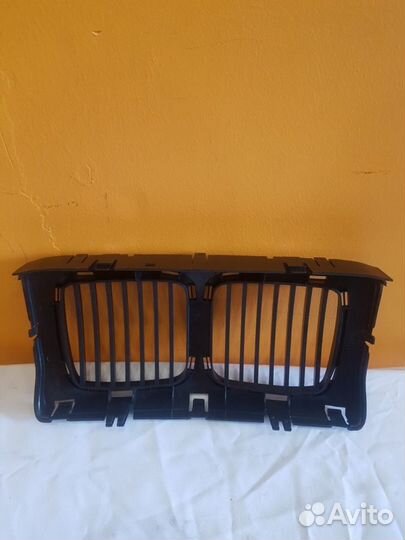 Решетка радиатора Bmw 5-Series E34