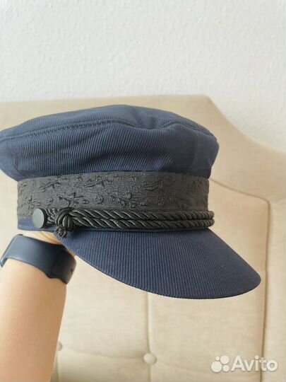 Кепи Мango новые