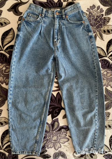 Джинсы bershka balloon 42-44