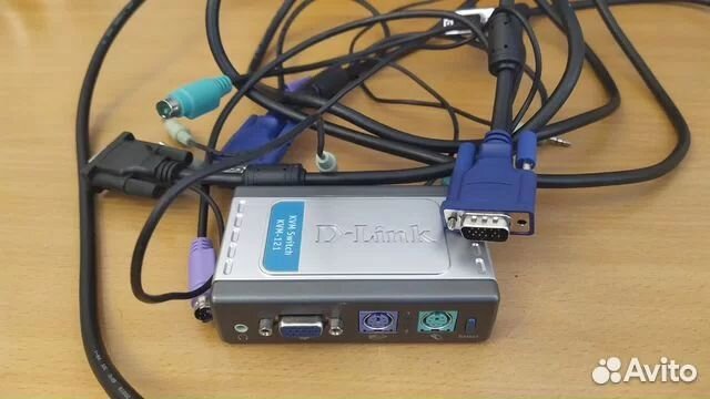 KVM переключатель D-Link KVM-121