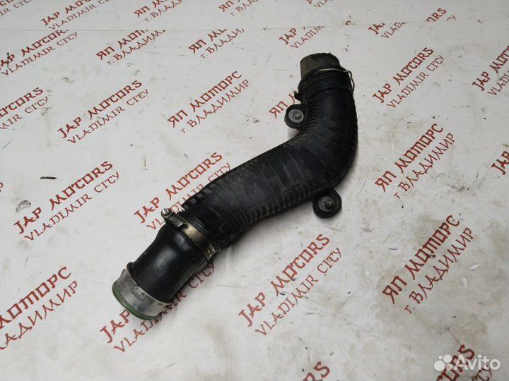 Патрубок интеркулера Volkswagen Tiguan cawa 2010