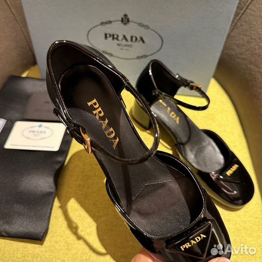 Туфли женские Prada