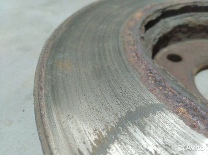 Диск тормозной передний правый Ford Focus 2 седан