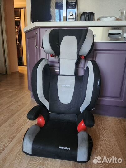 Автокресло Recaro monza nova