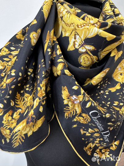 Платок Dior в брендовой упаковке