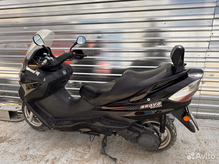 Макси скутер