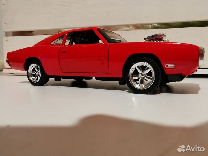 Модель автомобиля Dodge Charger