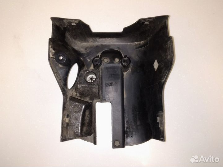 Кожух рулевой колонки Mitsubishi Colt Z30