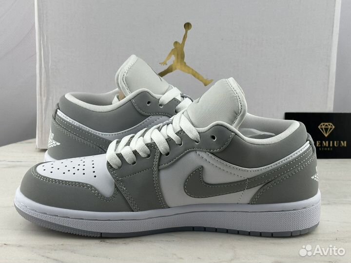 Кроссовки Nike Air Jordan 1 Low Wolf Grey