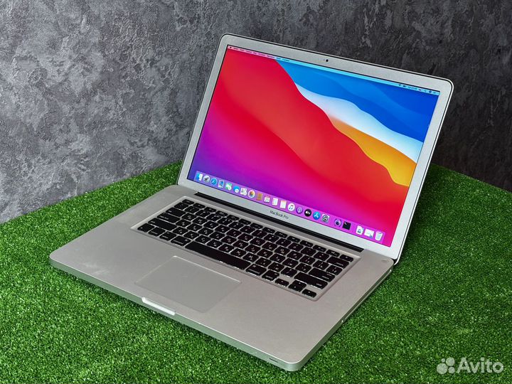 Топовый ноутбук Apple MacBook Pro 15 Core i7 SSD