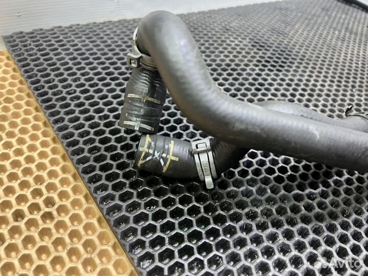 Трубка системы охлаждения Volkswagen