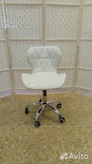 Стул мастера / косметолога со спинкой Новый в Орле