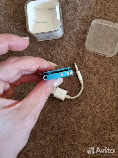 Плеер Apple iPod shuffle 2Gb Blue MD775