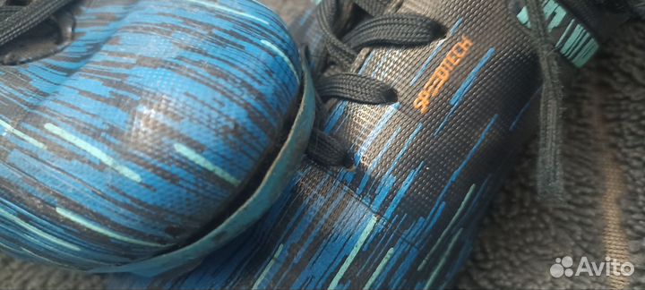 Футбольные бутсы