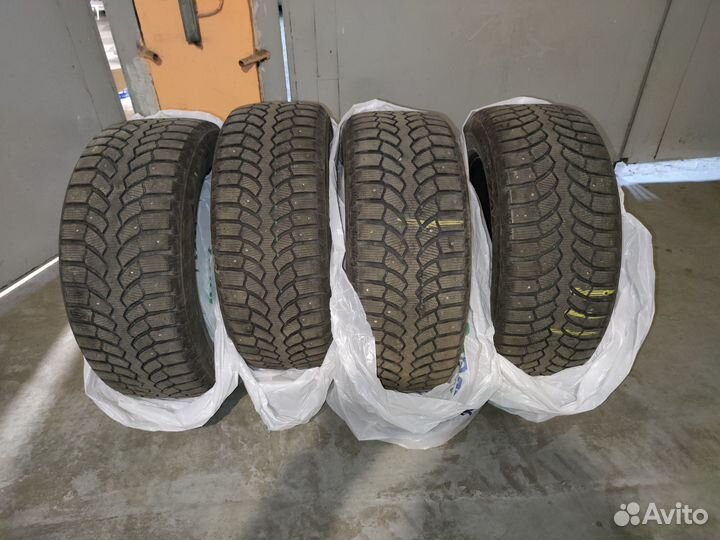 Bridgestone Blizzak Spike-01 255/55 R18 109T
