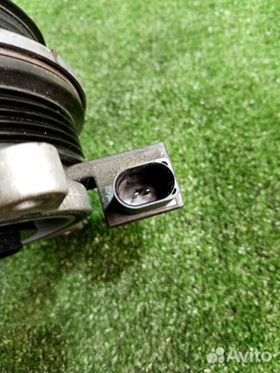 Помпа Volkswagen Golf 6 cavd (1.4T) 2010