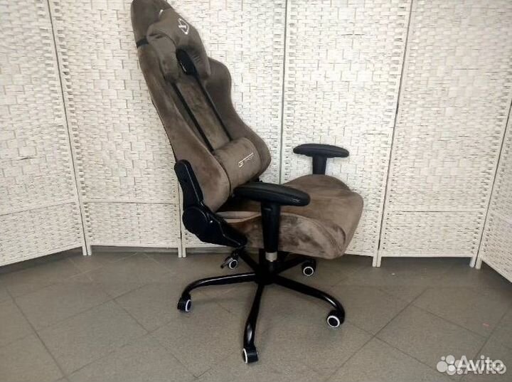 Компьютерное кресло офисное с функцией массажа