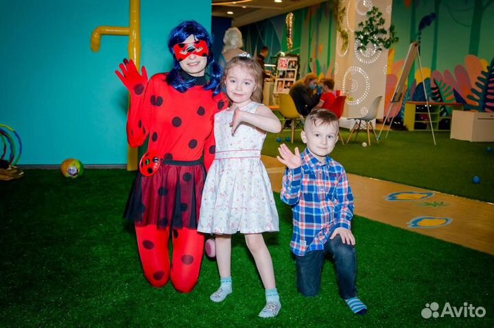 Аниматоры Шоу гигантских пузырей, Химическое шоу